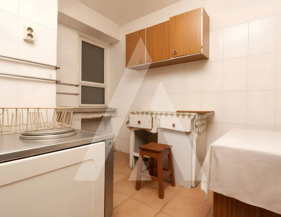 Prédio para Venda em Sé Nova, Santa Cruz, Almedina e São Bartolomeu Foto 7