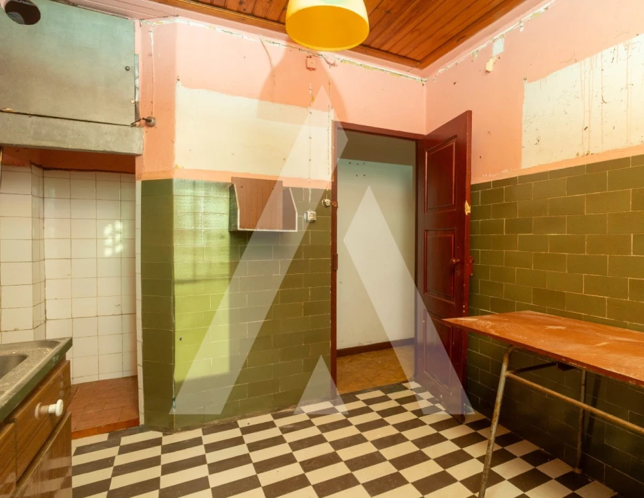 Prédio para Venda em Sé Nova, Santa Cruz, Almedina e São Bartolomeu Foto 11