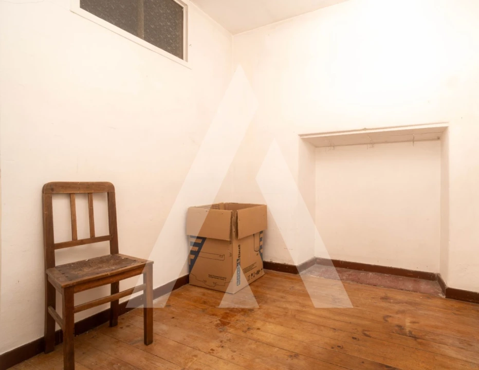 Prédio para Venda em Sé Nova, Santa Cruz, Almedina e São Bartolomeu Foto 15