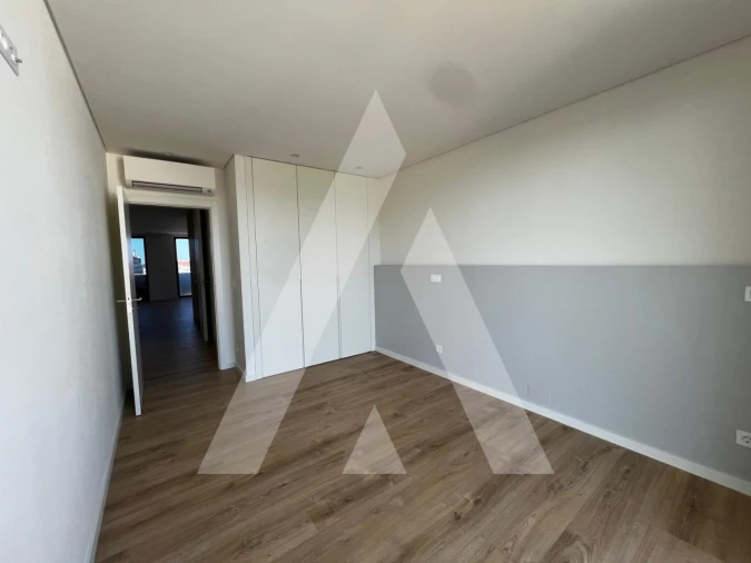 Apartamento T2 para Venda em Esgueira Foto 4