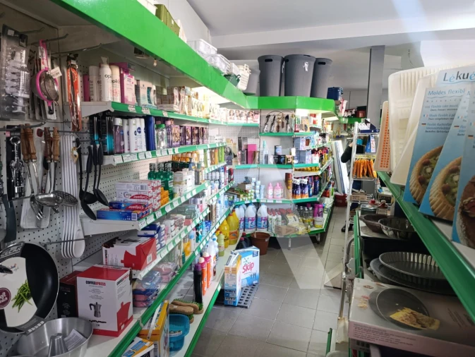 Negócio para Cedência de Quotas em Santa Maria Maior e Monserrate e Meadela Foto 4