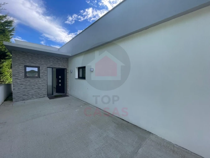 Moradia T3 para Venda em Caldas da Rainha - Santo Onofre e Serra do Bouro Foto 3