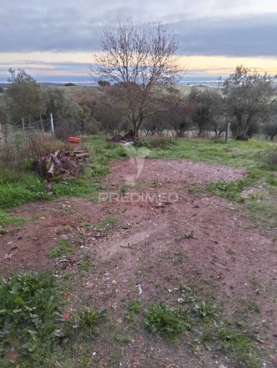 Moradia T2 para Venda em Santiago Maior Foto 16