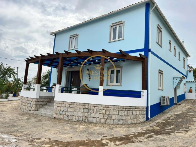 Moradia T6 para Venda em Loule (São Clemente)