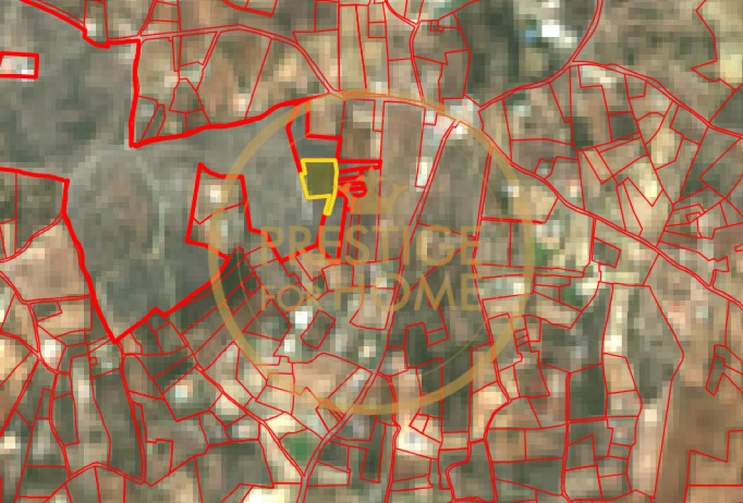 Terreno para Venda em Santa Barbara de Nexe Foto 1