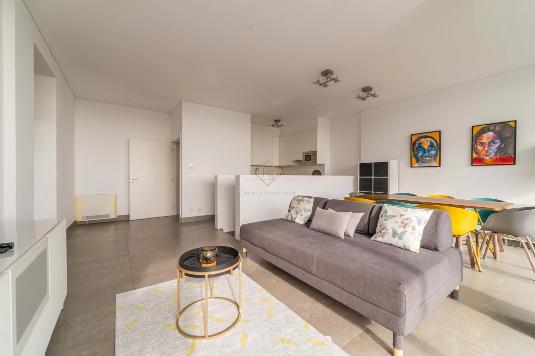 Moradia T6 para Venda em Carnaxide e Queijas Foto 26