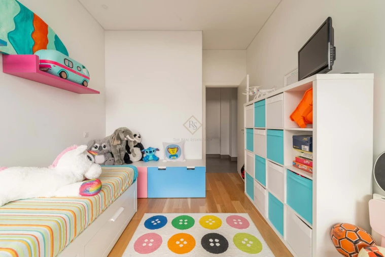 Moradia T6 para Venda em Carnaxide e Queijas Foto 36