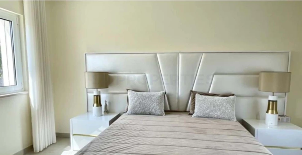 Moradia T5 para Venda em São Silvestre Foto 11