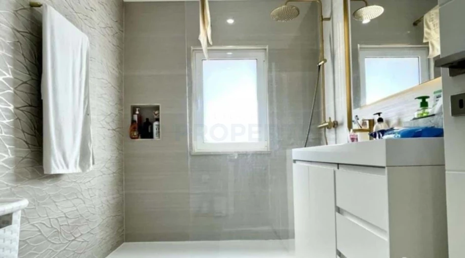 Moradia T5 para Venda em São Silvestre Foto 12