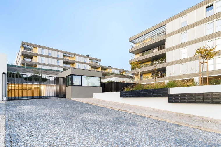 Apartamento T2 para Venda em Carnaxide e Queijas Foto 1