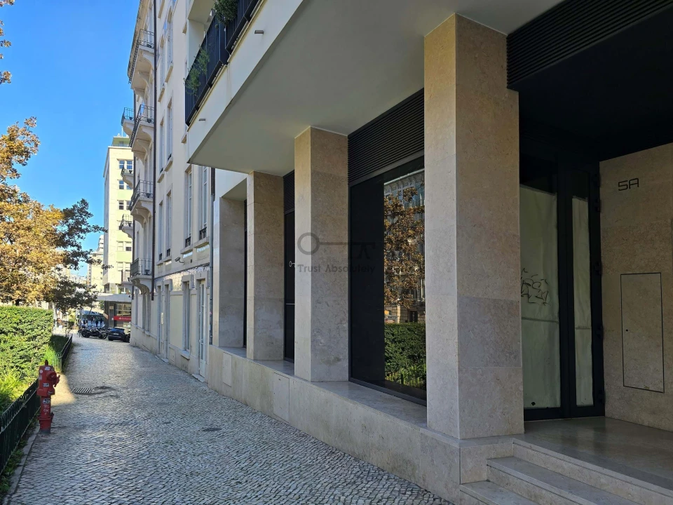 Negócio para Arrendamento em Santo António Foto 3