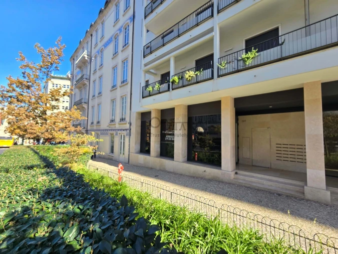 Negócio para Arrendamento em Santo António Foto 4