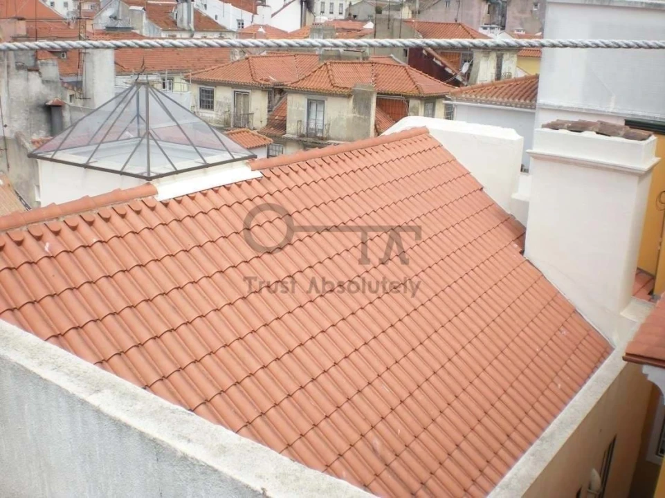 Prédio para Venda em Santa Maria Maior Foto 17