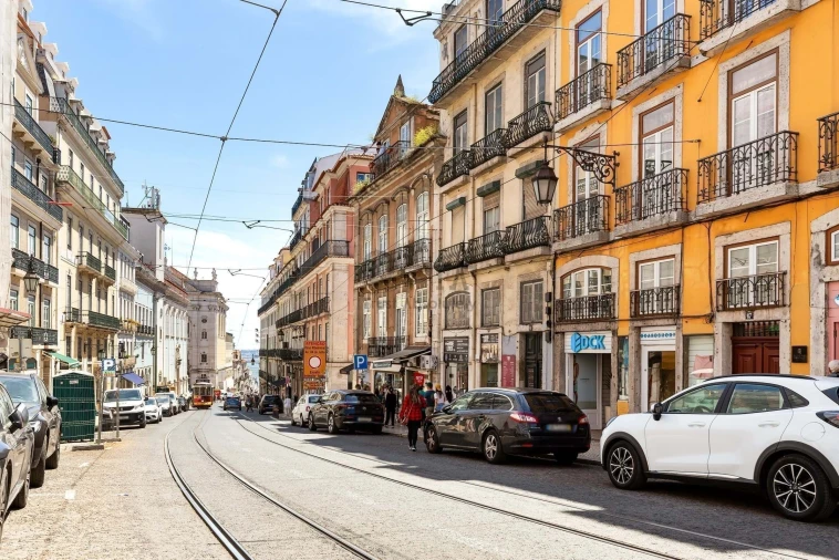 Prédio para Venda em Santa Maria Maior Foto 2