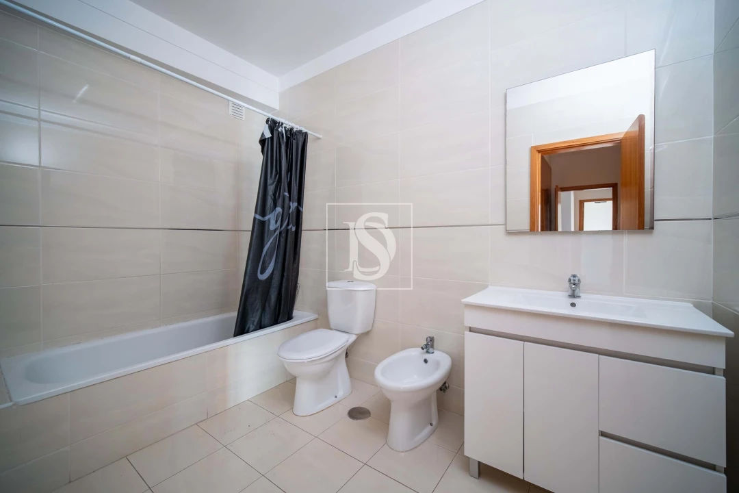 Apartamento T3 para Venda em Barcelinhos Foto 14