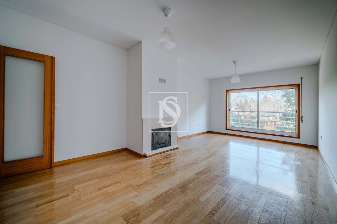 Apartamento T3 para Venda em Barcelinhos Foto 1