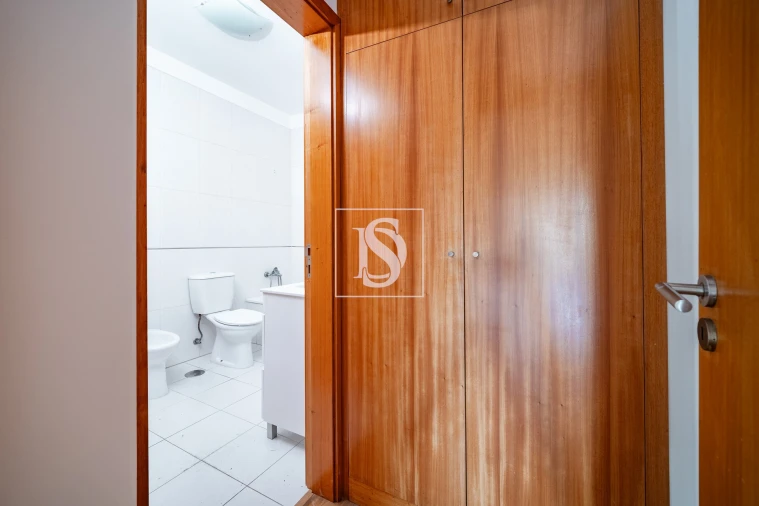 Apartamento T3 para Venda em Barcelinhos Foto 7