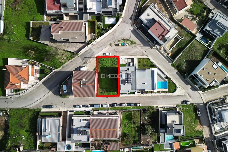 Terreno para Venda em Pontinha e Famões