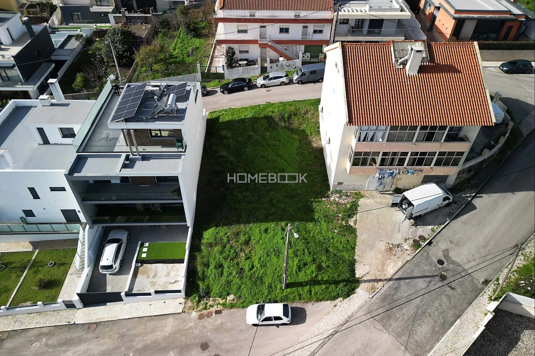 Terreno para Venda em Pontinha e Famões Foto 3