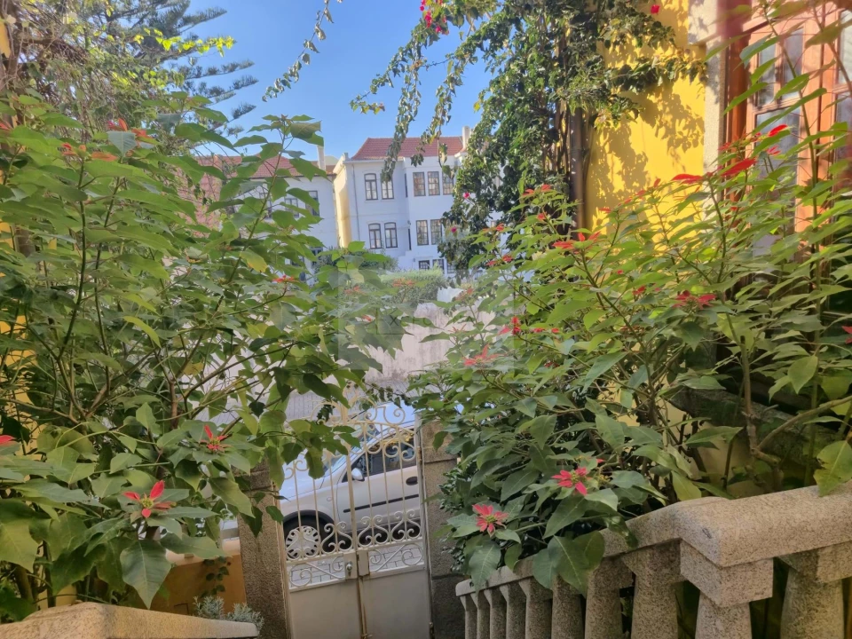 Moradia T4 para Venda em Espinho Foto 7