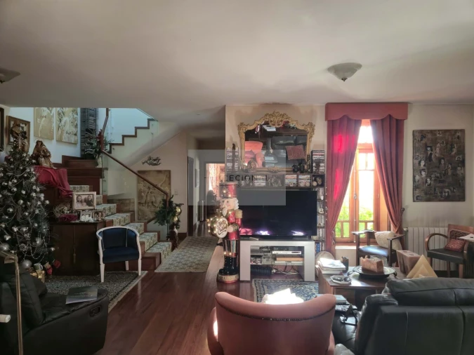 Moradia T4 para Venda em Espinho Foto 31