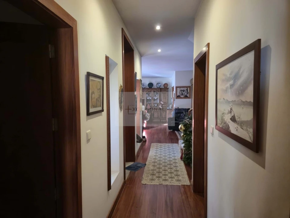 Moradia T4 para Venda em Espinho Foto 15