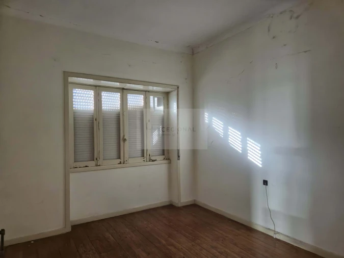 Apartamento T5 para Venda em Espinho Foto 13