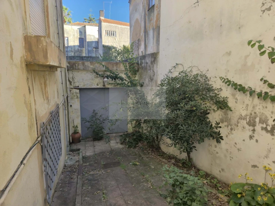 Apartamento T5 para Venda em Espinho Foto 29