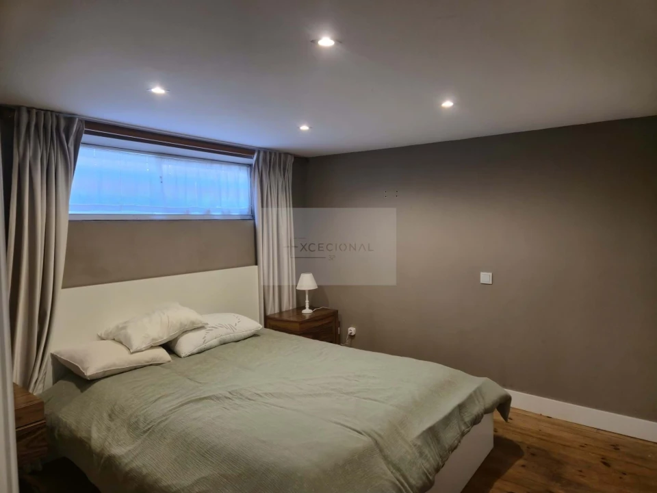 Apartamento T5 para Venda em Espinho Foto 31