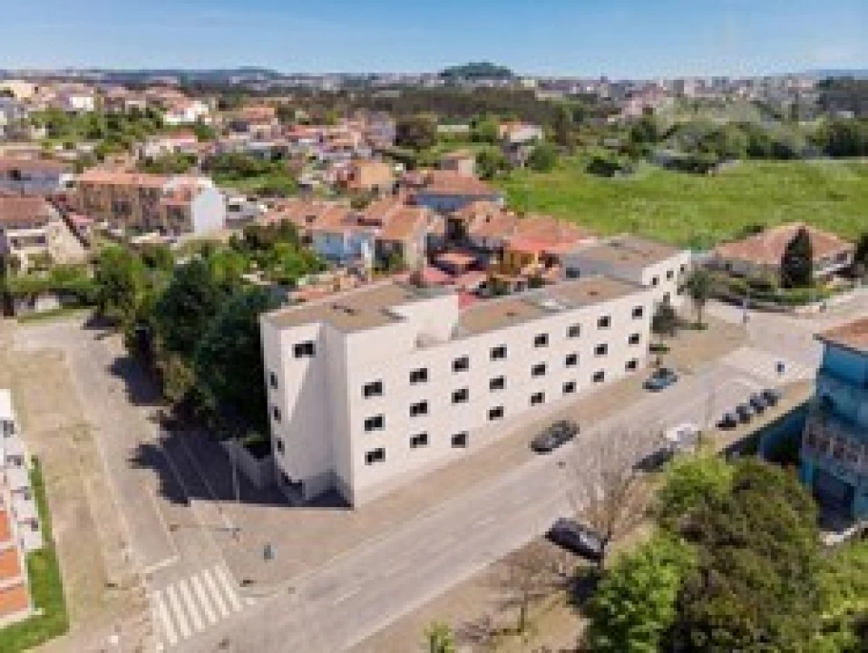 Apartamento T2 para Venda em Campanhã Foto 4