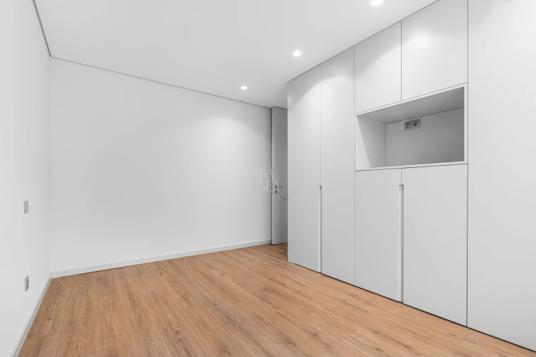 Apartamento T3 para Venda em Braga (Maximinos, Sé e Cividade) Foto 16