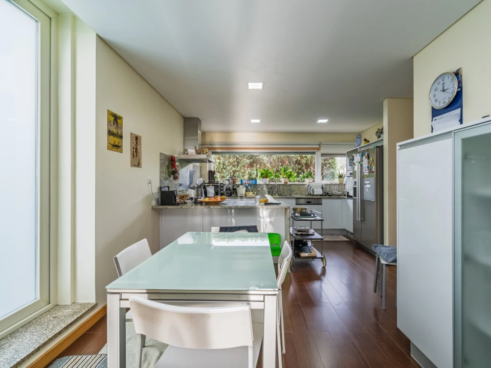 Moradia T4 para Venda em Arcozelo Foto 12