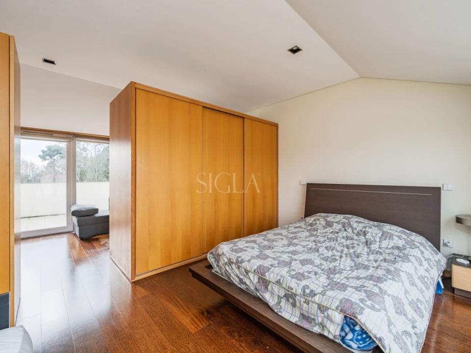 Moradia T4 para Venda em Arcozelo Foto 19