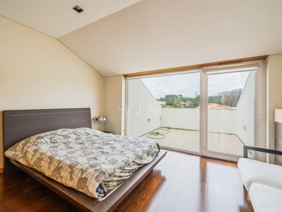 Moradia T4 para Venda em Arcozelo Foto 20