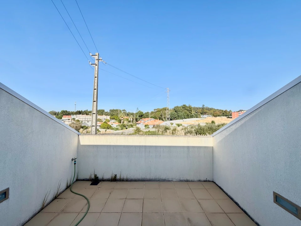 Moradia T4 para Venda em Arcozelo Foto 31