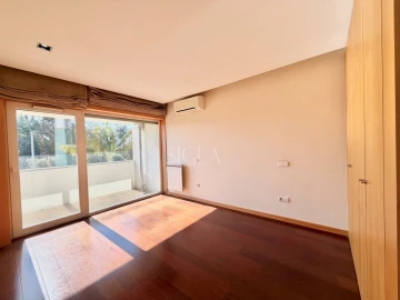 Moradia T4 para Venda em Arcozelo