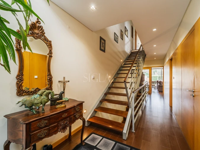 Moradia T4 para Venda em Arcozelo Foto 11