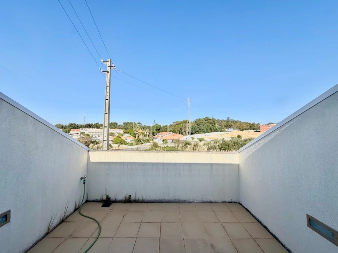 Moradia T4 para Venda em Arcozelo Foto 31