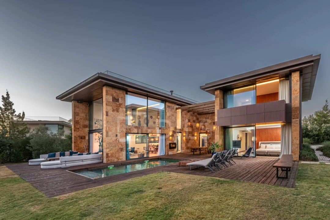 Moradia T4 para Venda em Carvalhal Foto 1