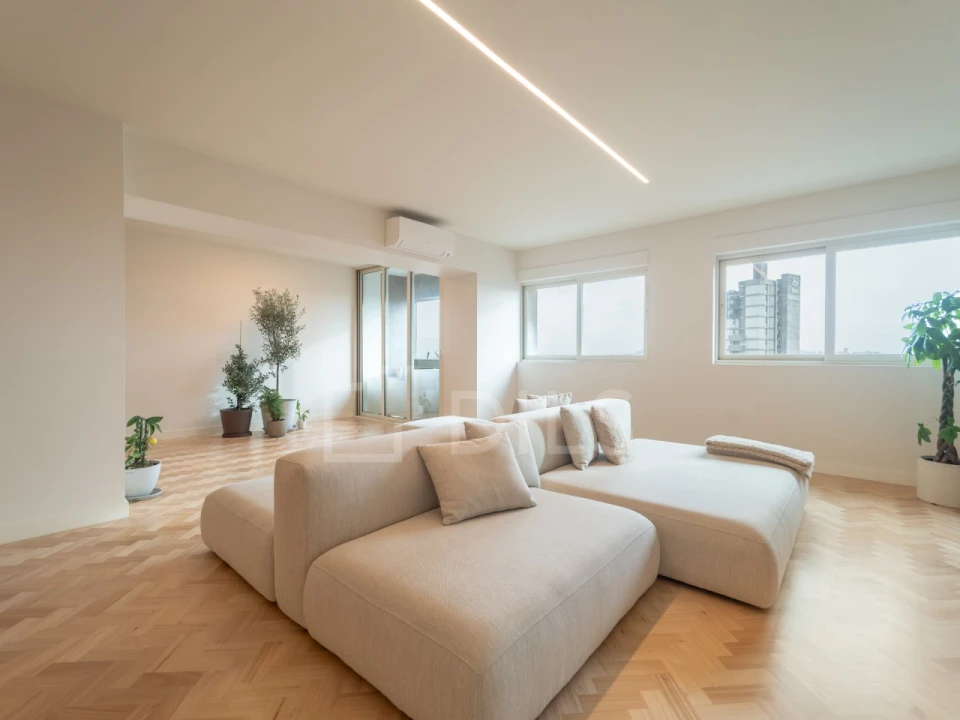 Apartamento T4 para Venda em Cedofeita, Santo Ildefonso, Sé, Miragaia, São Nicolau e Vitória Foto 15