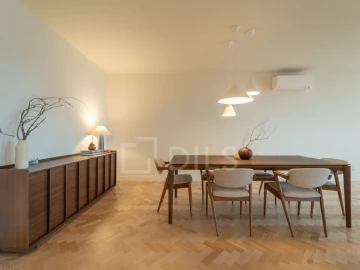 Apartamento T4 para Venda em Cedofeita, Santo Ildefonso, Sé, Miragaia, São Nicolau e Vitória