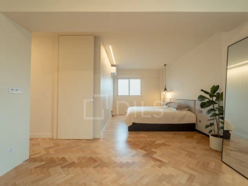 Apartamento T4 para Venda em Cedofeita, Santo Ildefonso, Sé, Miragaia, São Nicolau e Vitória