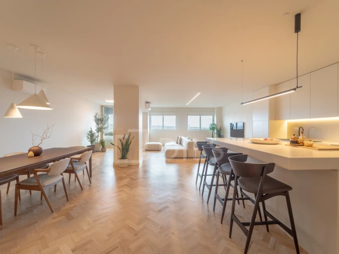 Apartamento T4 para Venda em Cedofeita, Santo Ildefonso, Sé, Miragaia, São Nicolau e Vitória Foto 11