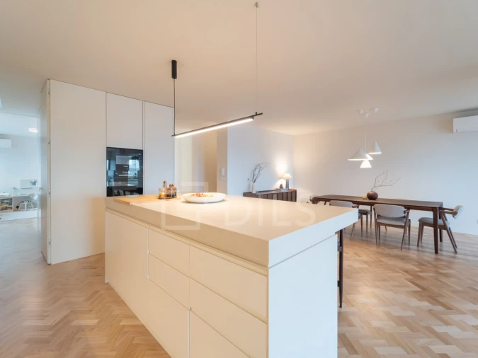 Apartamento T4 para Venda em Cedofeita, Santo Ildefonso, Sé, Miragaia, São Nicolau e Vitória Foto 12
