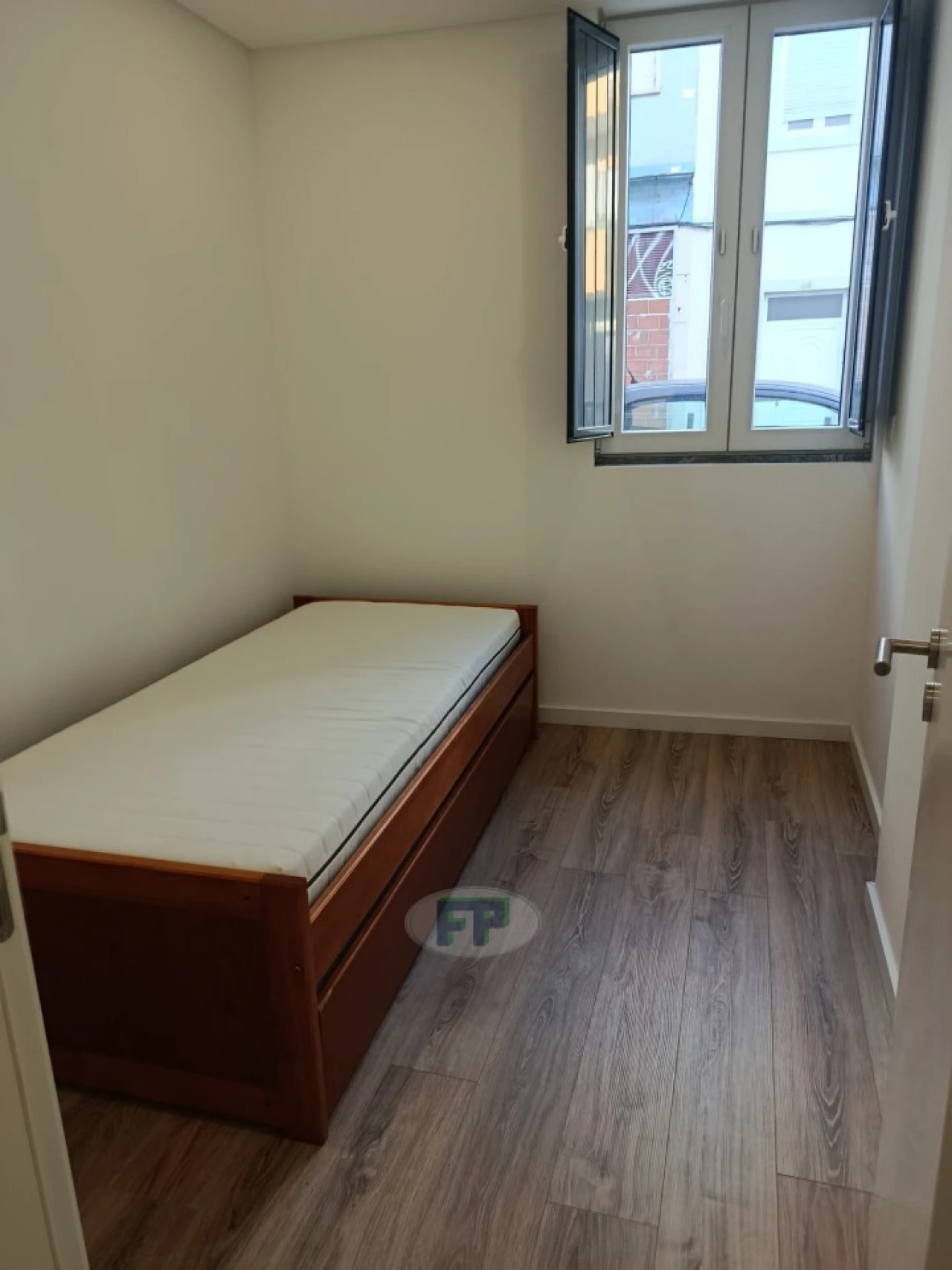 Apartamento T2 para Arrendamento em Beato Foto 7