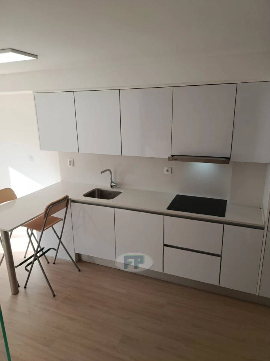 Apartamento T2 para Arrendamento em Beato Foto 12