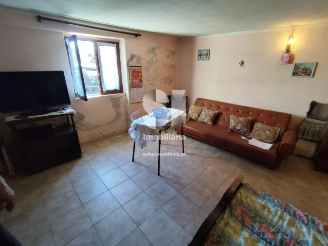 Moradia T3 para Venda em Vila Nova de Monsarros Foto 4