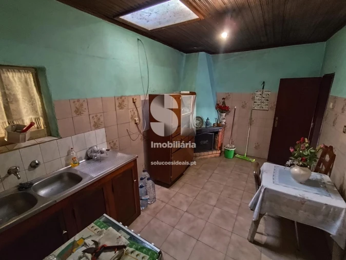 Moradia T3 para Venda em Vila Nova de Monsarros Foto 7