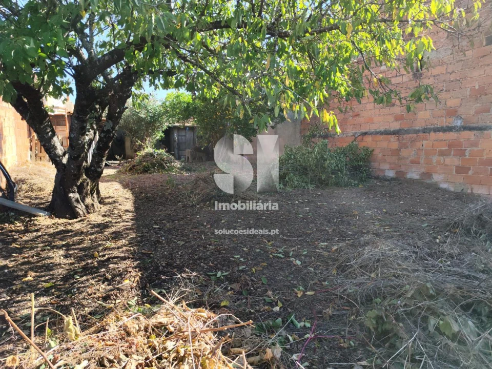 Moradia T3 para Venda em Vila Nova de Monsarros Foto 17