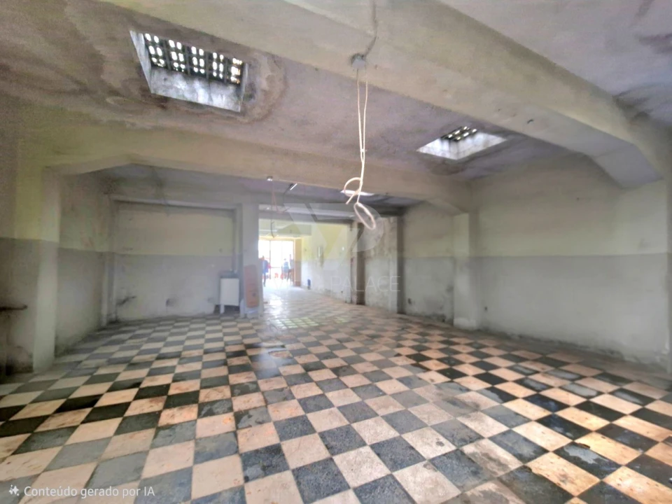 Loja para Venda em Campo de Ourique Foto 3